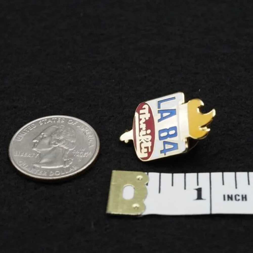 VTG US Olympics Pinback LA Thrifty